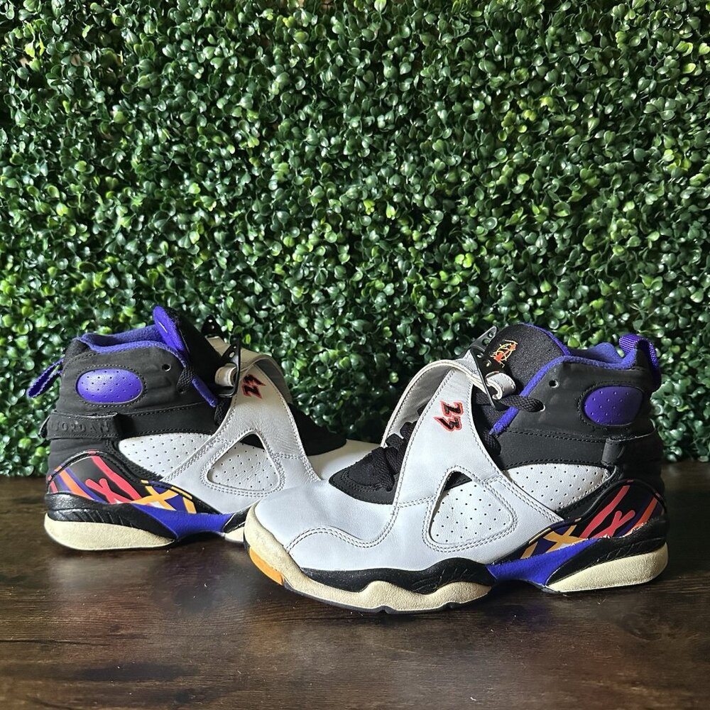 Nike Air Jordan 8 Retro Sneakers Kid Size 6 305368-142 White Black Purple Shoes